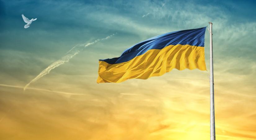 “Isten segítse Ukrajnát” – Trump nem kedvez Zelenszkij országának