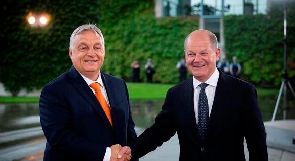 Németország is belerúg egyet a magyar kormányba