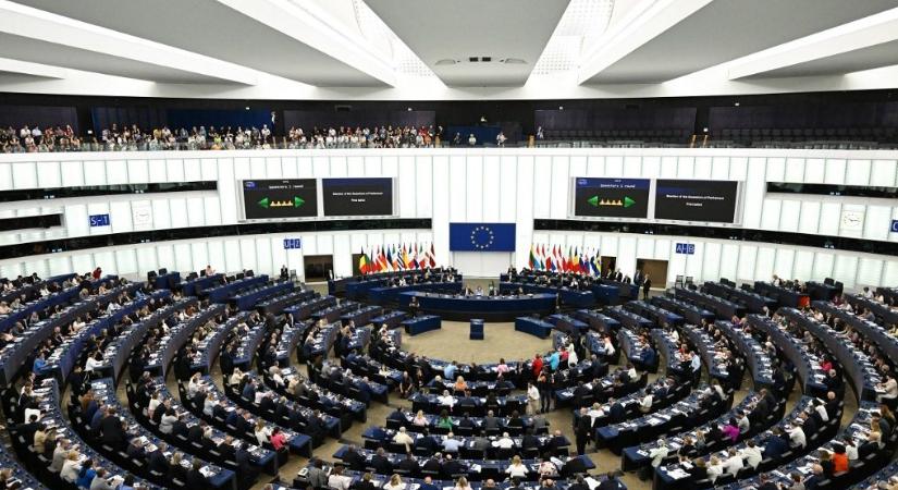 Teljessé vált a politikai kordon Orbánék körül az Európai Parlamentben