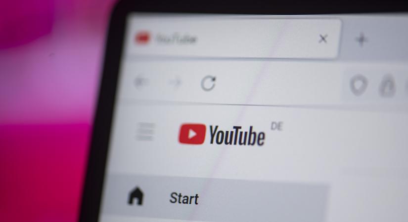 Kétszáz, az orosz propaganda YouTube-fiók feloldását kéri Moszkva