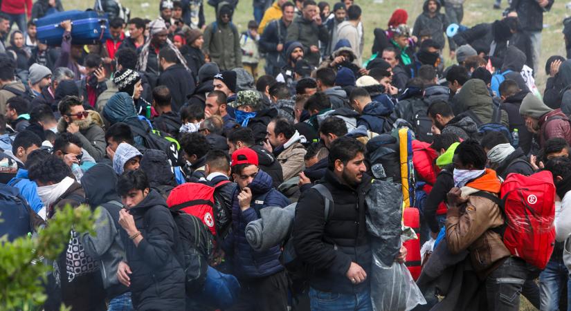 A balkáni migrációs útvonalon a szigetekre nehezedik nagyobb nyomás