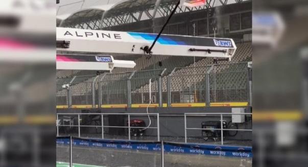 Özönvíz csapott le a Hungaroringre, újabb károk a McLarennél
