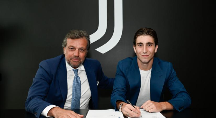 Serie A: szerződést hosszabbított középpályásával a Juventus! – Hivatalos