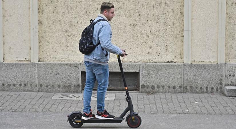 Roller és biztosítás: Fehérváron is kötelező!
