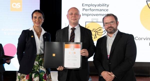 Nemzetközi díjat kapott a Corvinus, amiért a végzettjeiért kapkodnak a munkáltatók
