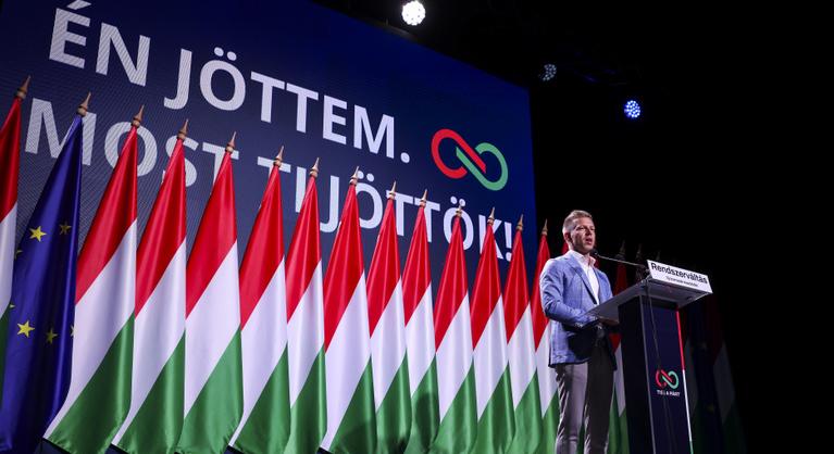 Medián-felmérés: Még mindig meggyőző a Fidesz előnye a Tisza Párttal szemben