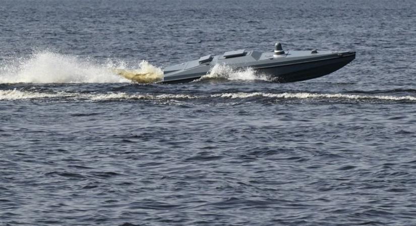 Ukrajna tovább támadja a Krímet, már nincs orosz hadihajó a félszigeten
