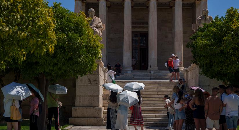 Görögországban bezárják az összes régészeti helyszínt a legmelegebb órákban