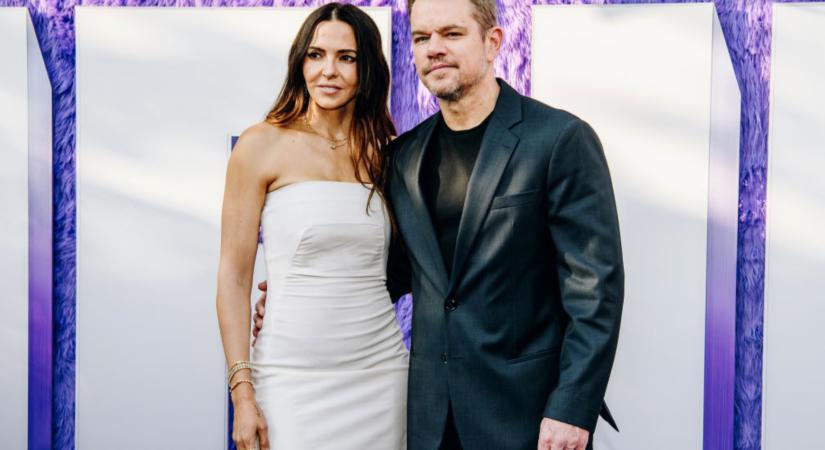 Imádják egymást! Matt Damon majd’ felfalja feleségét a görög nyaralásukon