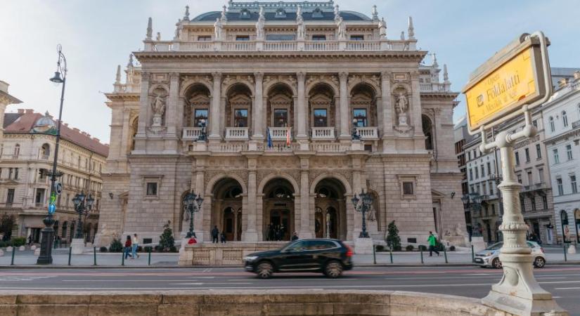 Reagált az Operaház Ókovács Szilveszter BMW-s parkolására