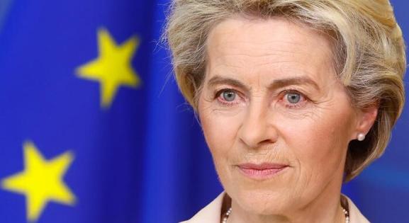 Beindult az európai vezetők gratulációdömpingje Ursula von der Leyennek