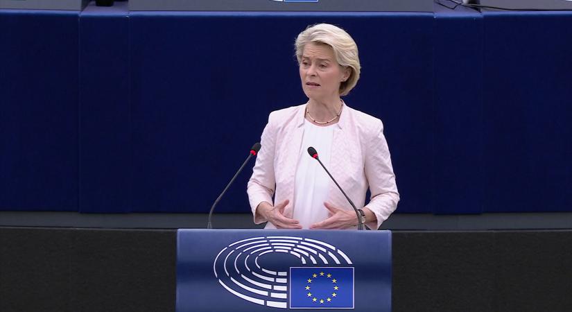 Újraválasztották Ursula von der Leyent az Európai Bizottság elnökének  videó