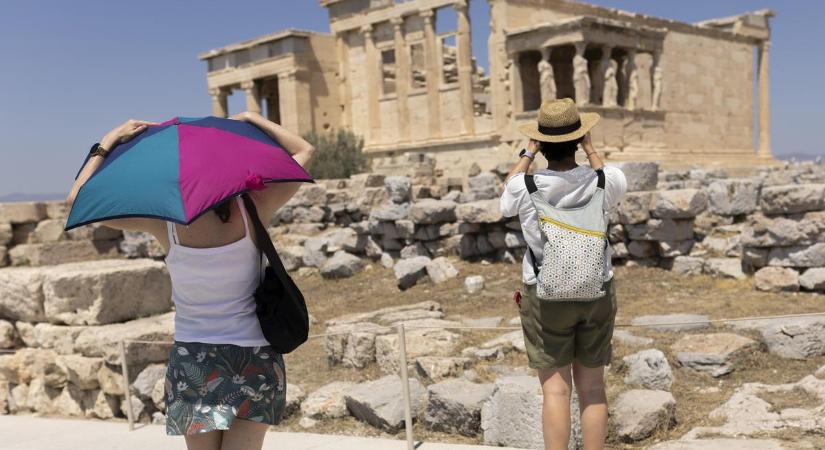 Ez már szó szerint életveszélyes: a napon akár hatvan fok is lehet Görögországban – Rendkívüli intézkedéseket vezettek be