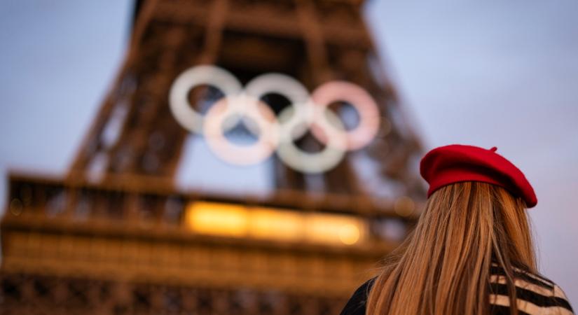 Csicsástól a hazafiasig: itt vannak a 2024-es olimpiai ruhák