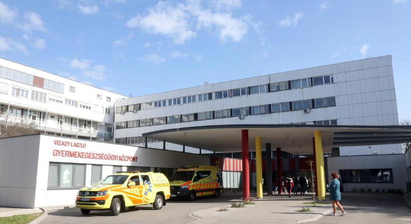 Döbbenet: elromlott a klíma, ezért napok óta nem végeznek sugárterápiás kezeléseket a miskolci kórházban
