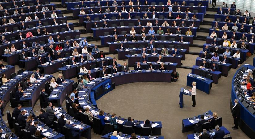 Megválasztották Ursula von der Leyent az Európai Bizottság elnökévé