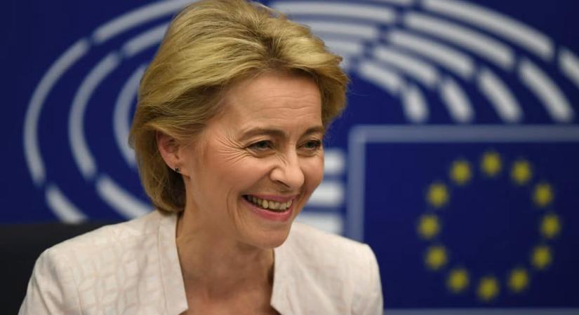 Ismét Ursula von der Leyent választották az Európai Bizottság elnökévé