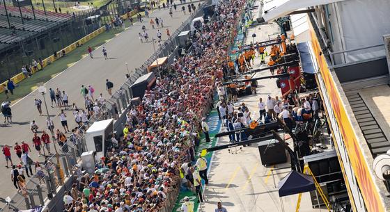 Perzselő forróság, pingpongpárbaj és Szent Fernando Alonso – képeken az F1-es Magyar Nagydíj nulladik napja