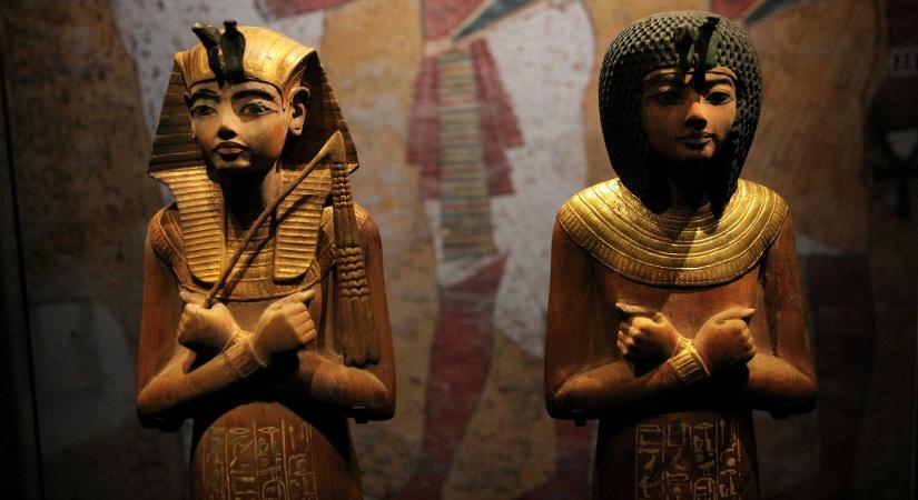 Rendkívüli ajtót találtak egy ősi egyiptomi sírnál, nem léphet be rajta senki