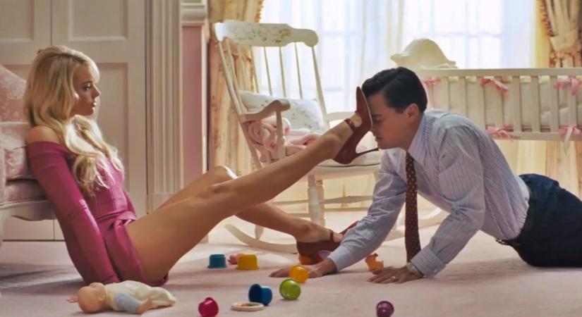 Margot Robbie elárulta, hogy mit csinált izgalmában a DiCaprio-val való szexjelenete előtt