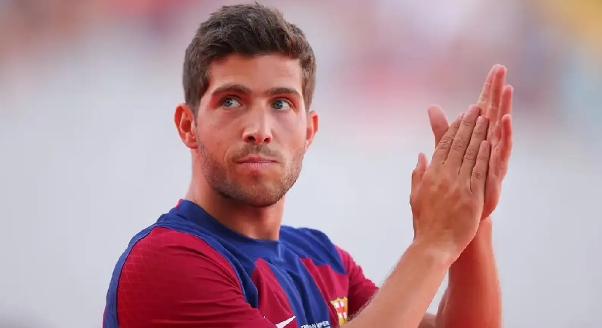Ennyi volt: távozik a Barca emblematikus játékosa