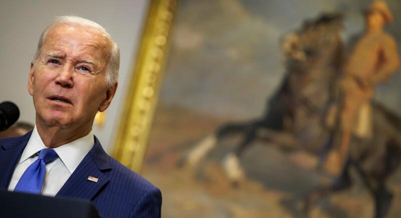 Szorul a hurok: saját támogatóik is Joe Biden visszalépését sürgetik