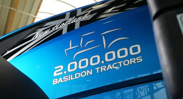 Elkészült a kétmilliomodik traktor a New Holland basildoni gyárában