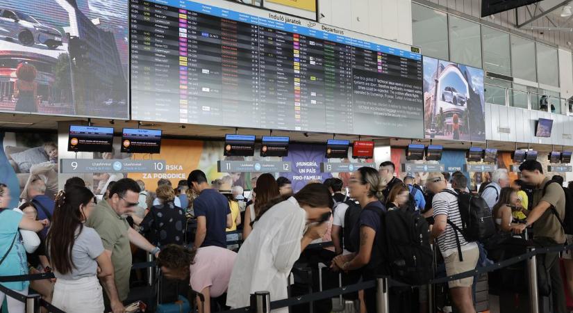 Káosz Ferihegyen: ekkora tömeg várakozik a repülőtéren - fotók