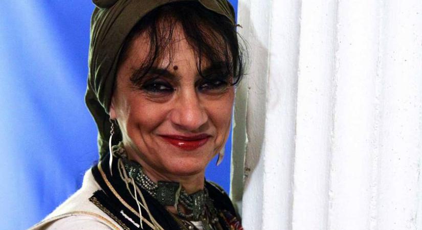 A ma 70 éves Papadimitriu Athinától leesett a Mokka műsorvezetőinek álla: három évtizedet minimum letagadhat a korából