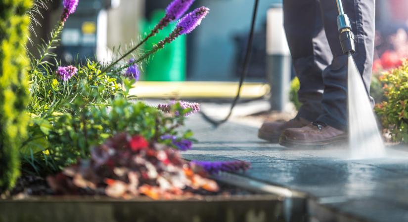 Így varázsolhatod fillérekért újjá az otthonod: 71 tuti tipp a kerti burkolat tisztításához