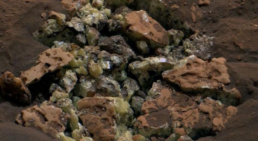 Véletlenül összetört egy követ a Curiosity marsjáró - nagy meglepetés rejtőzött benne