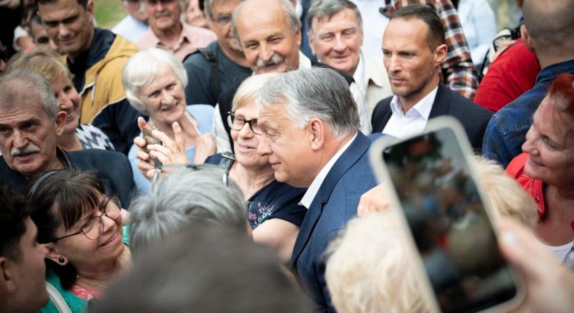 Az iskolázatlanok és az idősek tartják hatalomban a Fideszt