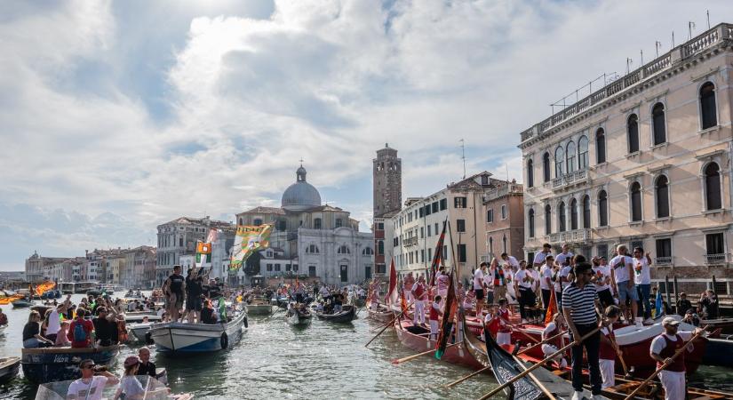 Eddig 2,2 millió eurót hozott a fizetős belépés Velencének