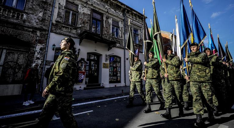 Nagy a tiltakozás, Horvátország újra bevezetné a kötelező sorkatonai szolgálatot