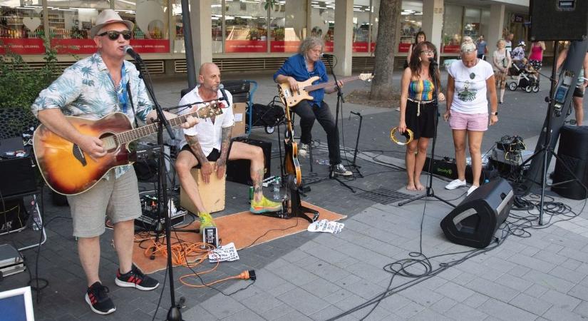 Zenés nyáresték Debrecen belvárosában – fotókkal, videóval