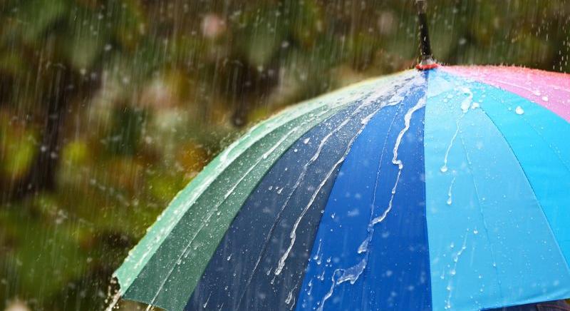 A fél országra lezúdul az eső – Mutatjuk, hol kell esernyő szombaton