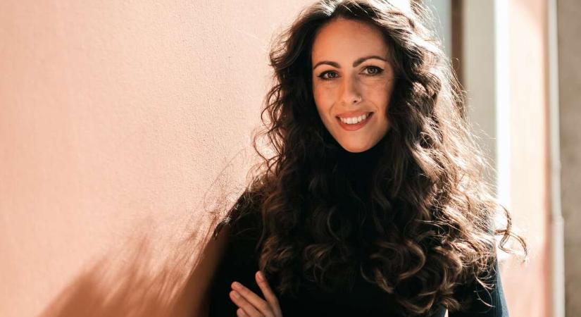 Nem akarja, hogy elhalkuljon bennünk a zene: Varga Veronika énekesnő elhozza nekünk a balkáni dallamokat
