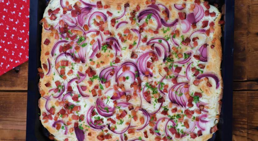 Így készül a magyarok pizzája, a langalló, vagyis a töki pompos: íme a recept videón