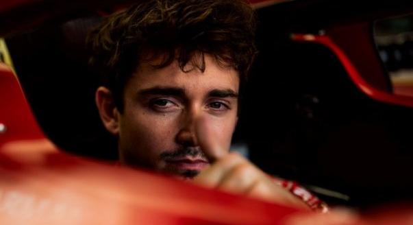 Leclerc várja Hamiltont, hisz az idei címben
