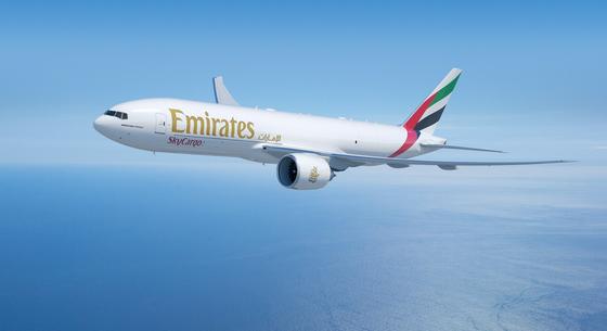 359 milliárd forint értékben rendelt be repülőket az Emirates: ennyi öt darab gép ára