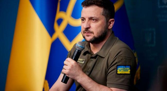 Az ukrán elnök a nyugati fegyverek bevetésére szabott területi korlátozások feloldását kérte Londontól