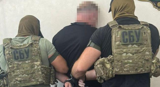 Védelmi zsarolással foglalkozott Bilhorod-Dnisztrovszkij polgármestere, őrizetbe vették