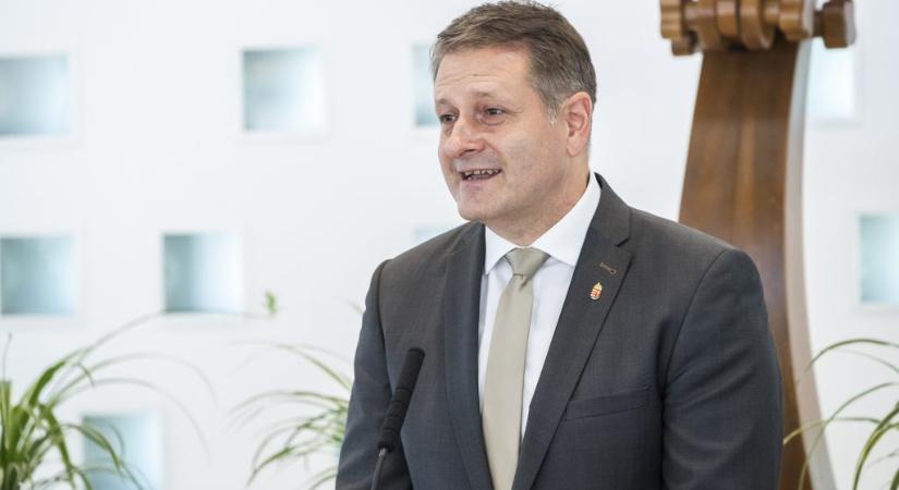 Leváltott fideszes polgármester: Bukni fog az útépítés, mert nem engem támogattak
