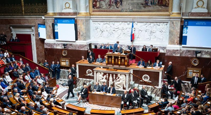 Óriási botrány a francia parlamentben