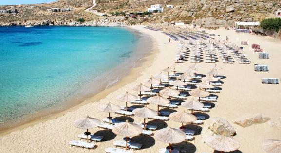 Új szabályok a görög strandokon: drónokkal is ellenőrzik!
