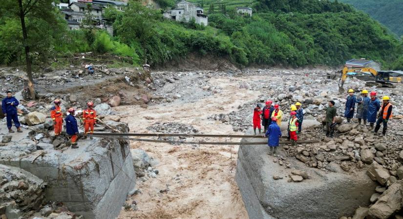 Két trópusi ciklon is közelít az áradásokkal küzdő Kína felé