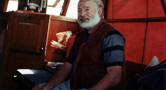 Párizs felszabadításában haditudósítóként vett részt Ernest Hemingway