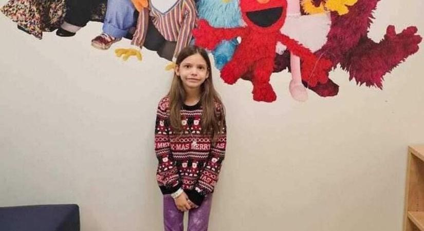 "Ez a heg mindig eszünkbe juttatja, hogy a kislányunk micsoda harcos" – a gyógyulás útjára lépett a 9 éves, leukémiás Lara