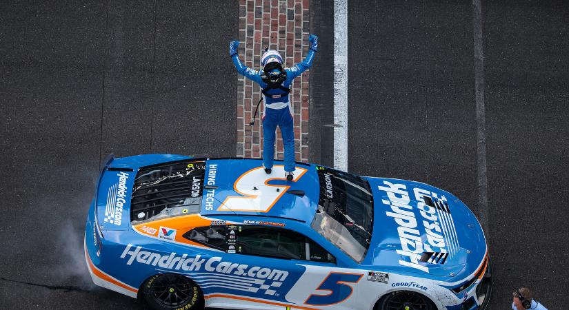 Larson nyerte a Brickyard 400-at, aki Blaney szerint a NASCAR „aranygyereke”