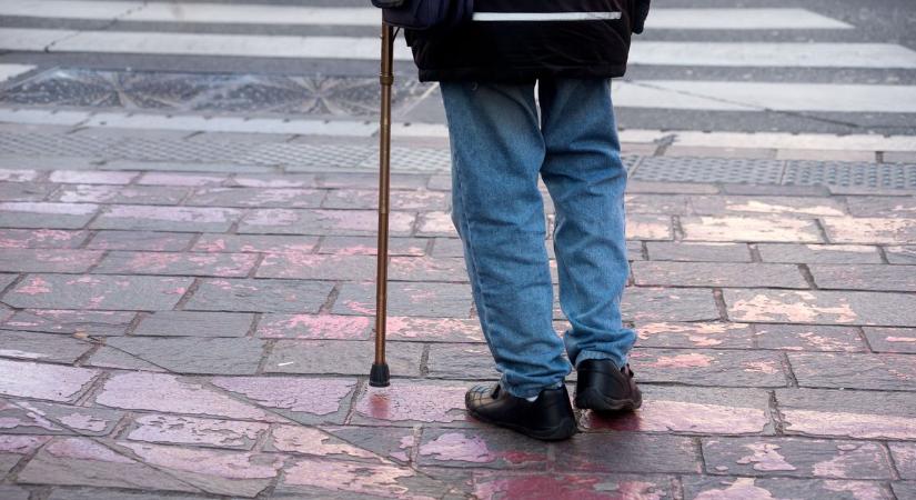 Súlyosan megsérült a zebrán elütött idős gyalogos Vasváron